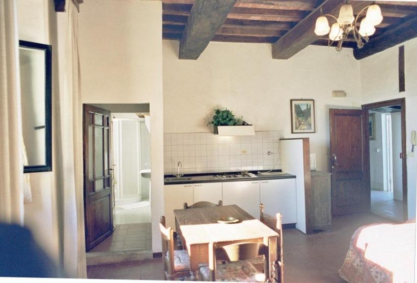 Agriturismo Il Palazzaccio Villa Galliano Exterior photo